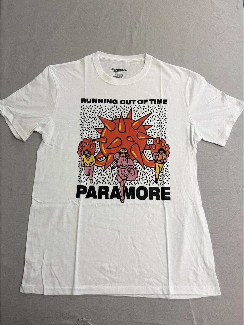 Paramore Band T-shirt - Running Out of Time Album Tee - L
